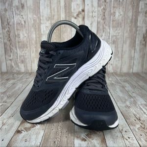 NEW BALANCE SPORT SHOES